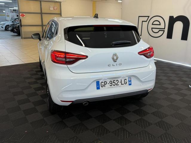 Renault Clio image 9