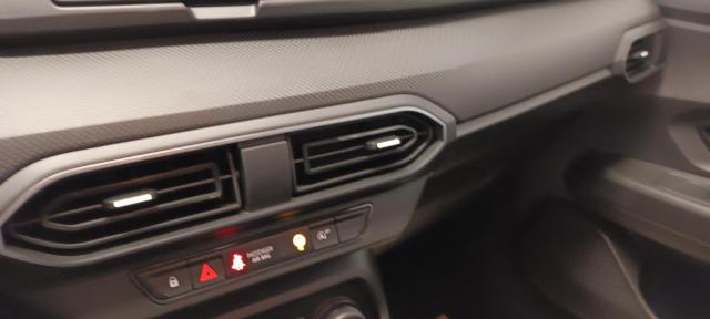 Dacia Sandero image 8