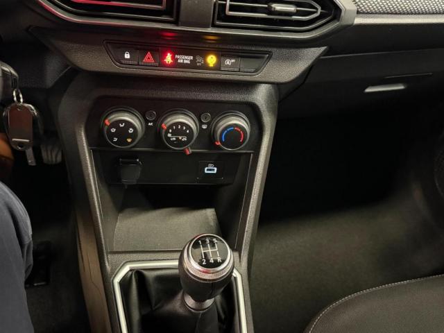 Dacia Sandero image 2