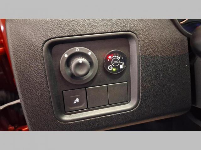 Dacia Duster image 9