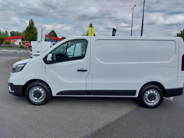 Renault Trafic image 1