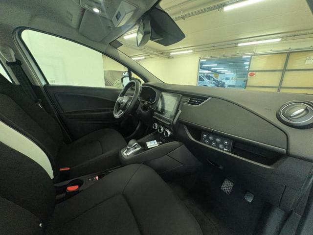 Renault Zoe image 2