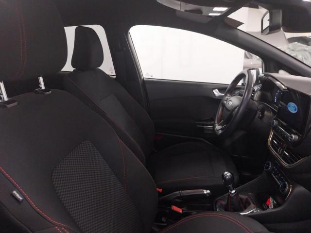 Ford Fiesta image 3