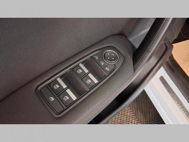 Renault Captur image 6