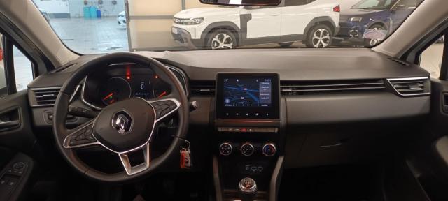 Renault Clio image 1