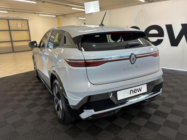 Renault Mégane E-Tech image 7