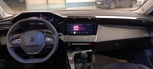 Peugeot 308 image 6