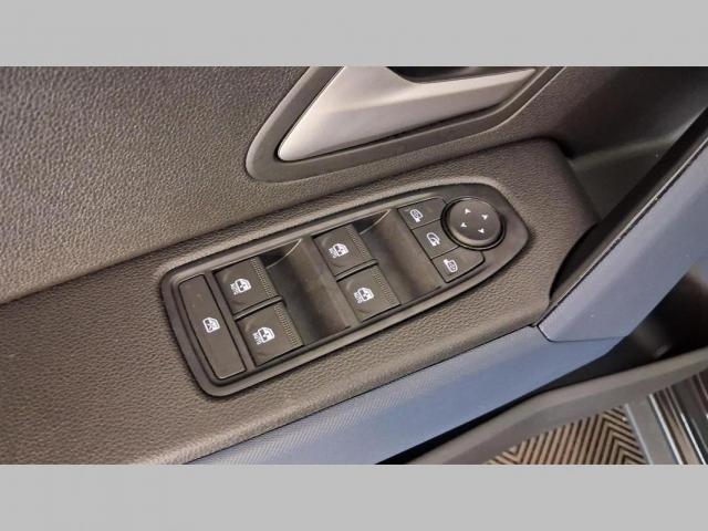Dacia Duster image 8