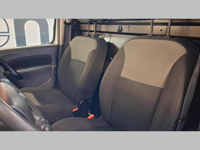 Renault Kangoo Express image 4