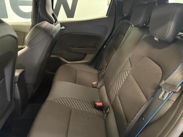 Renault Clio image 9