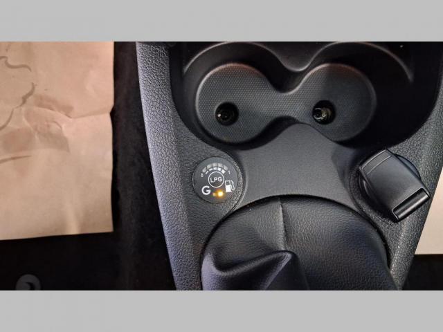 Dacia Sandero image 1