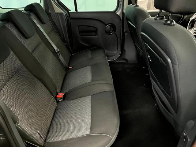 Renault Kangoo image 6