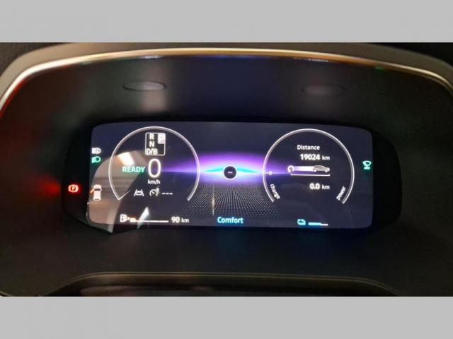 Renault Captur image 2