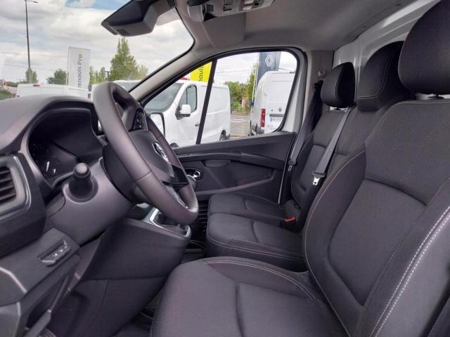 Renault Trafic image 7