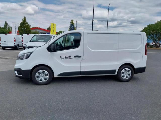Renault Trafic image 9