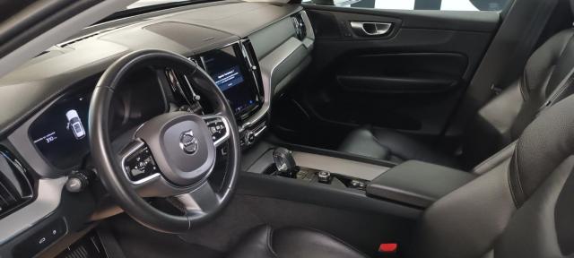Volvo Xc60 image 2