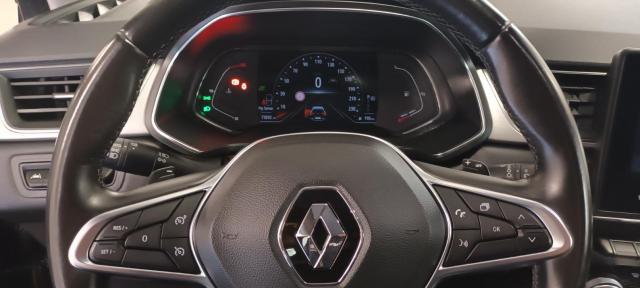 Renault Captur image 2