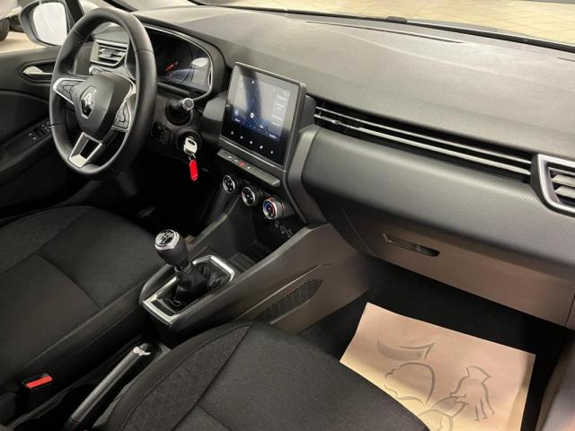 Renault Clio image 6