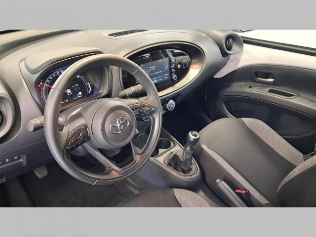 Toyota Aygo X image 2