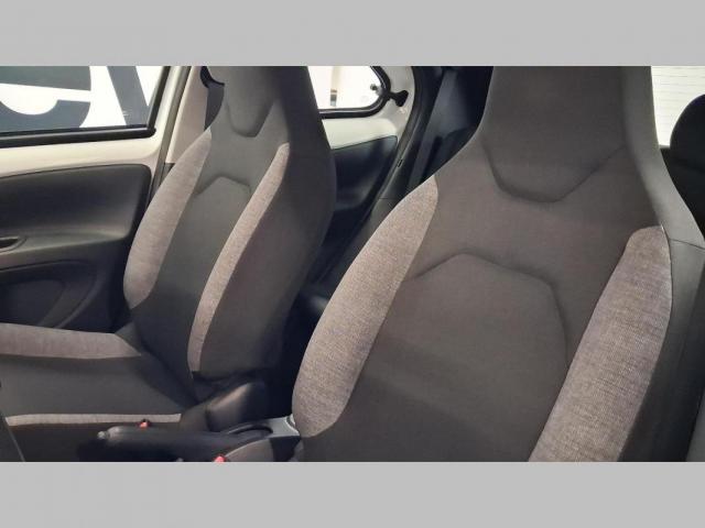 Toyota Aygo X image 6