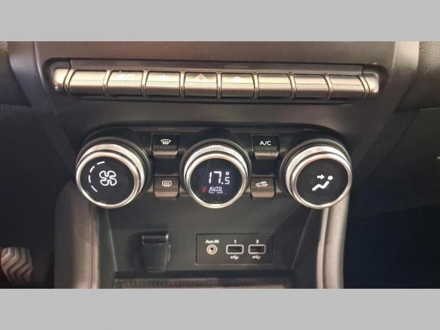 Renault Captur image 2