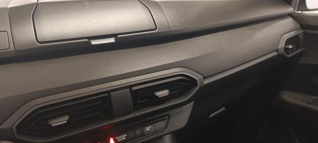 Dacia Sandero image 2