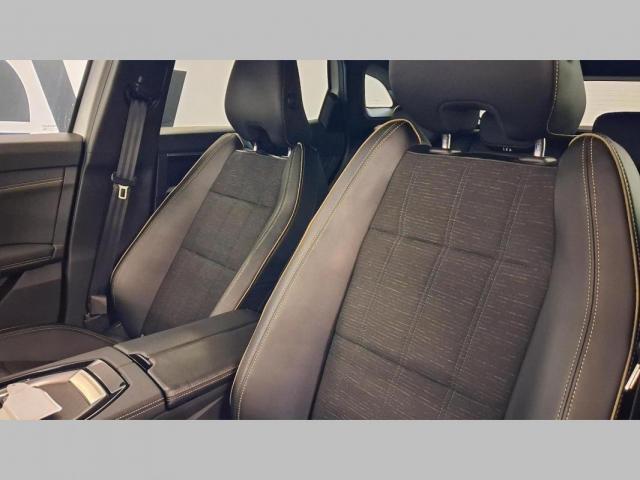 Renault Austral image 8