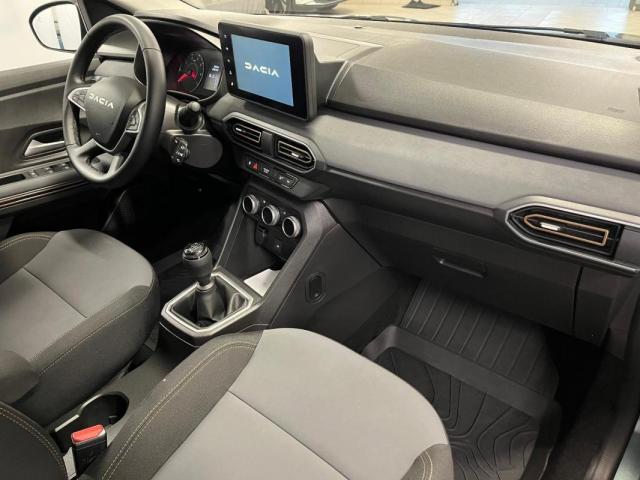 Dacia Sandero image 2