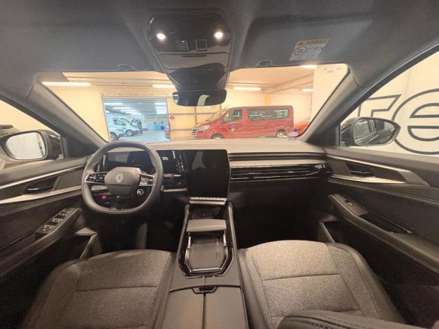 Renault Rafale image 9