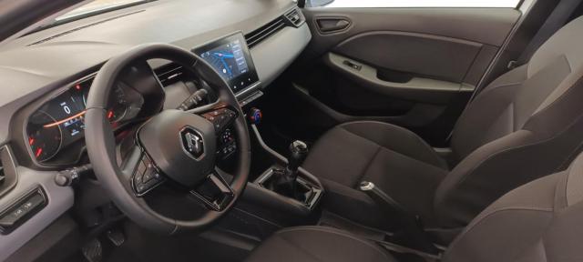 Renault Clio image 8