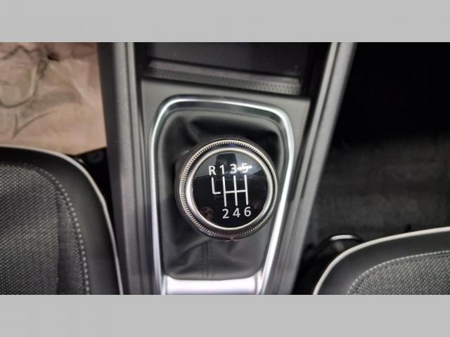 Renault Captur image 2