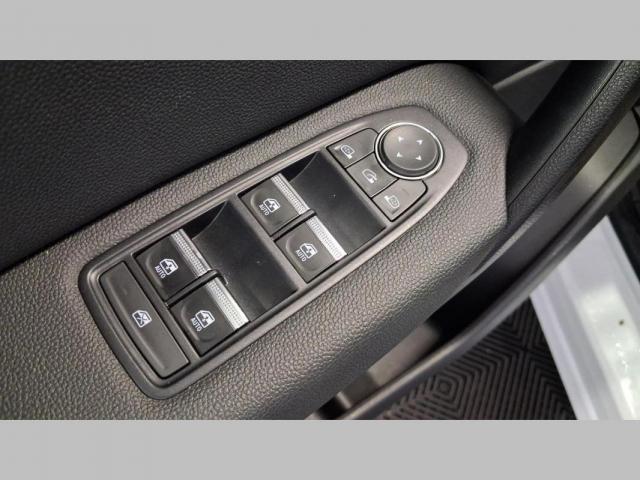 Renault Captur image 1