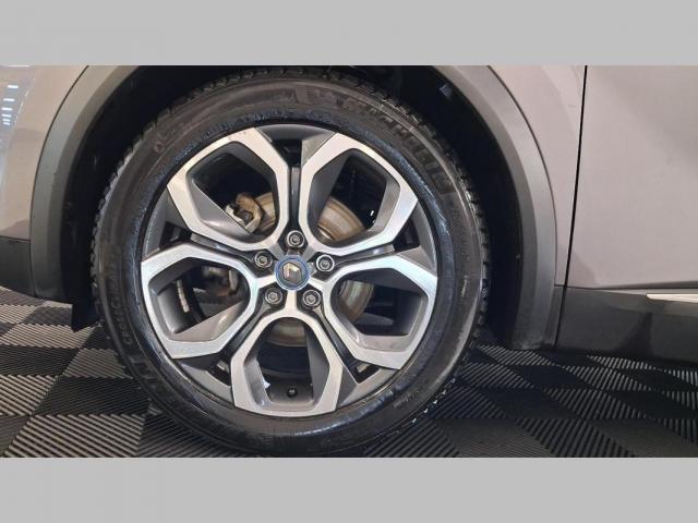 Renault Captur image 2