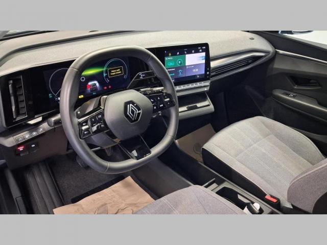 Renault Mégane E-Tech image 8