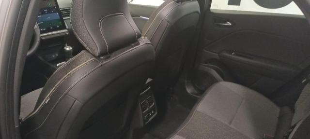 Renault Captur image 7