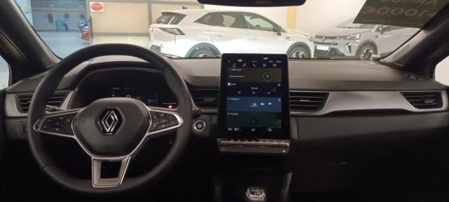 Renault Captur image 2