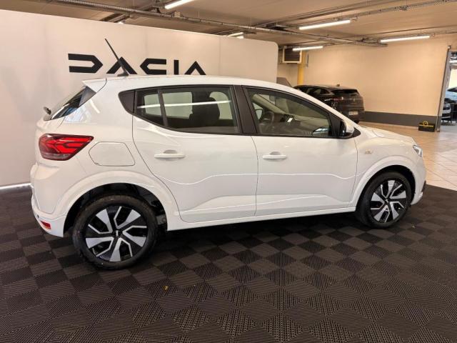 Dacia Sandero image 2