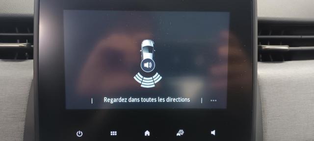 Renault Clio image 8