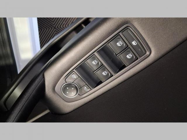 Renault Captur image 8