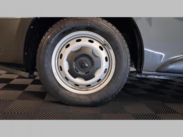 Renault Trafic image 2