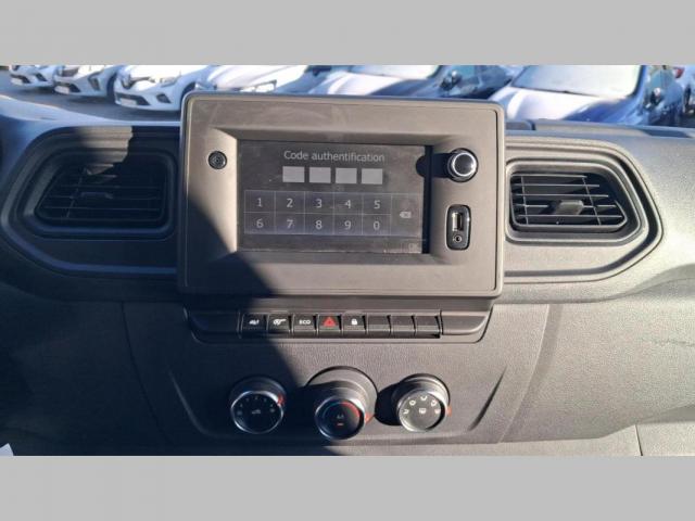 Renault Master image 4