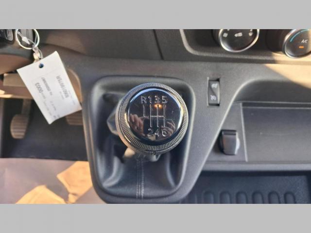 Renault Master image 6