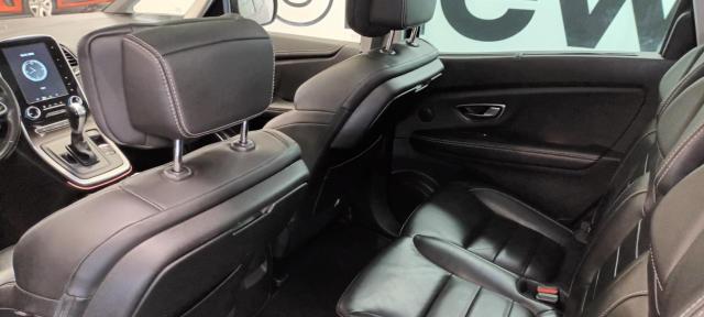 Renault Grand Scénic image 2