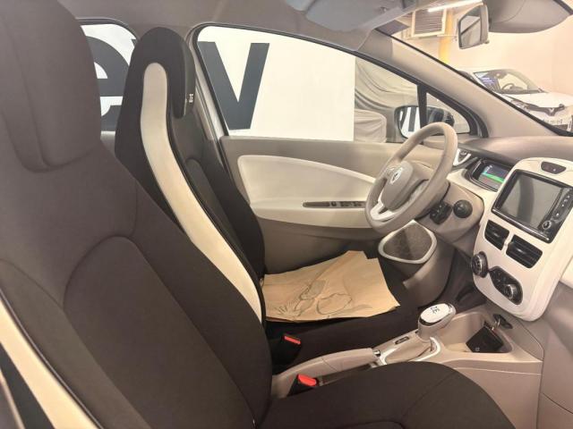 Renault Zoe image 2