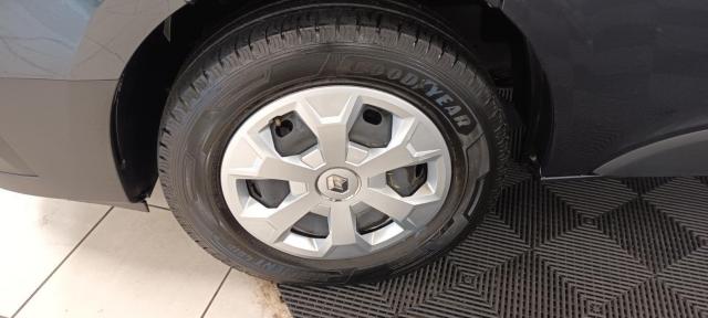 Renault Trafic image 8