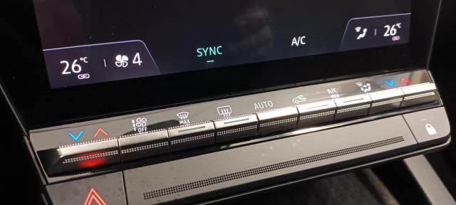 Renault Mégane E-Tech image 6