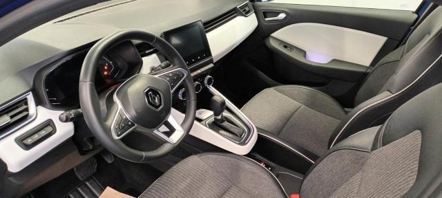 Renault Clio image 9