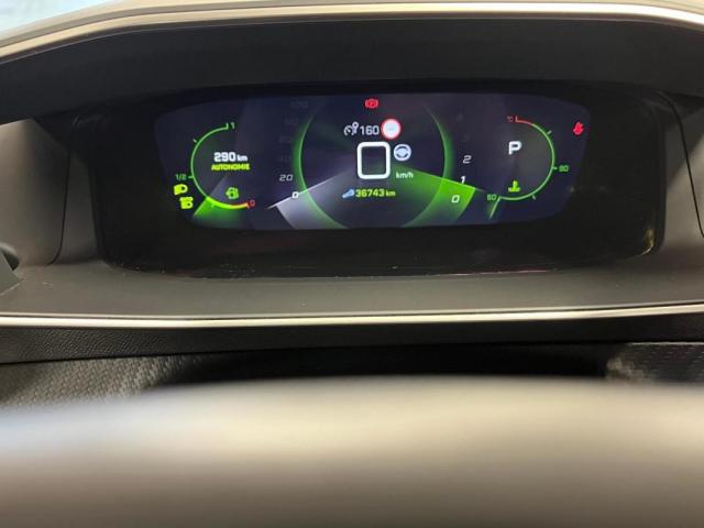 Peugeot 2008 image 2