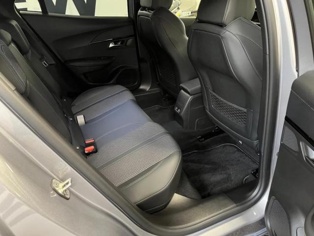 Peugeot 2008 image 1