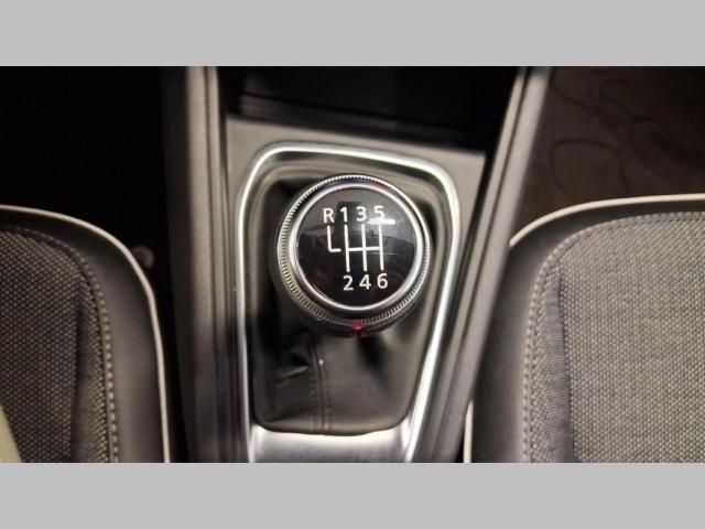 Renault Captur image 6